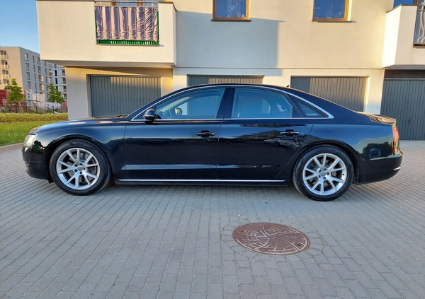 Audi A8 cena 93900 przebieg: 208471, rok produkcji 2010 z Szczytno małe 781